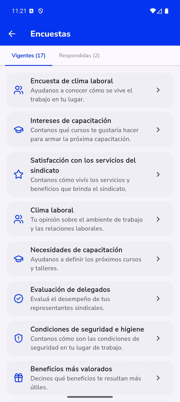 Pantalla de encuestas con las consultas abiertas y cerradas